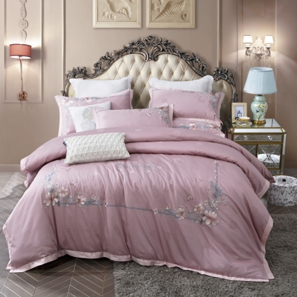 91家纺网 家纺一手货源 找家纺 总兴美佳100S澳棉高端绣花床单床裙床笠四件套花语韶华牡丹莎