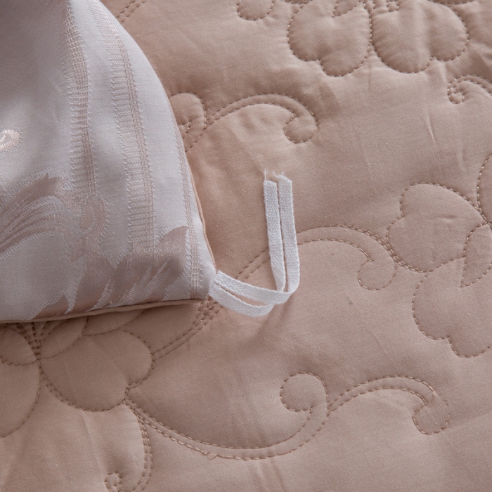 91家纺网 家纺一手货源 找家纺 OL家纺 欧式轻奢丝加棉贡缎大提花床盖四件套 蓝调生活-米灰