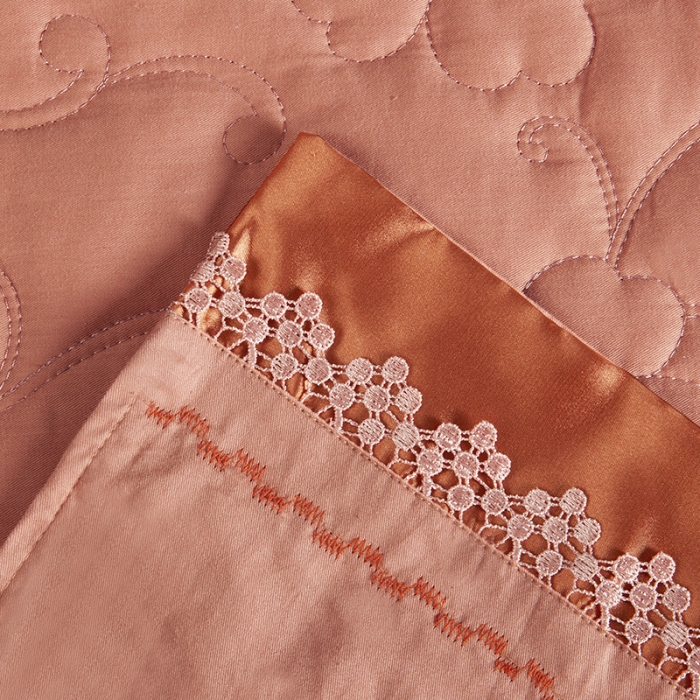 91家纺网 家纺一手货源 找家纺 OL家纺 欧式轻奢丝加棉贡缎大提花床盖四件套 摩登风情-血牙