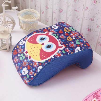 91家纺网 家纺一手货源 找家纺 伟邦枕芯芯 炫彩卡通午睡枕芯趴趴枕芯