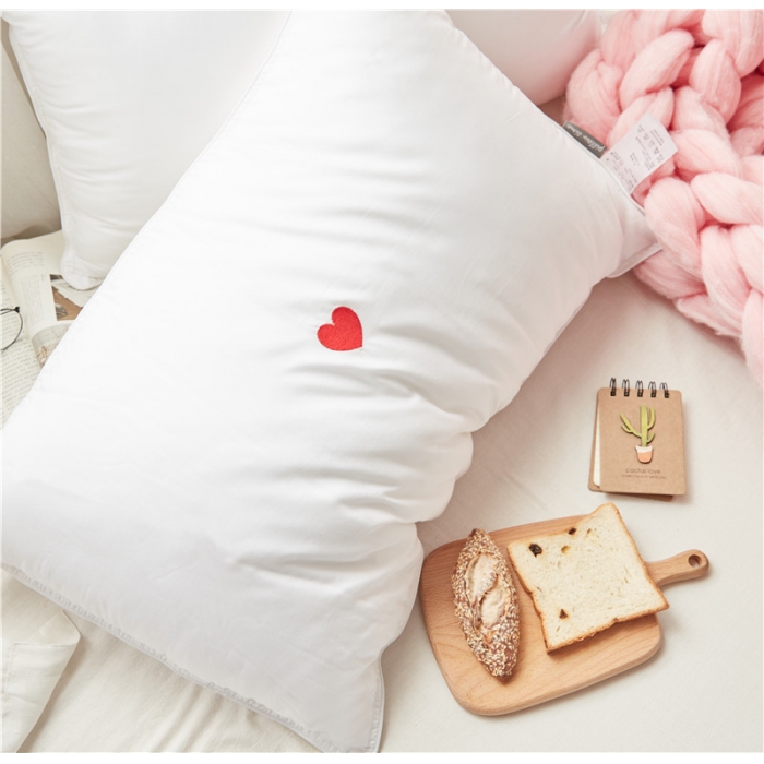 91家纺网 家纺一手货源 找家纺 时年家纺 单边绣花枕芯一只48*74cm 爱心