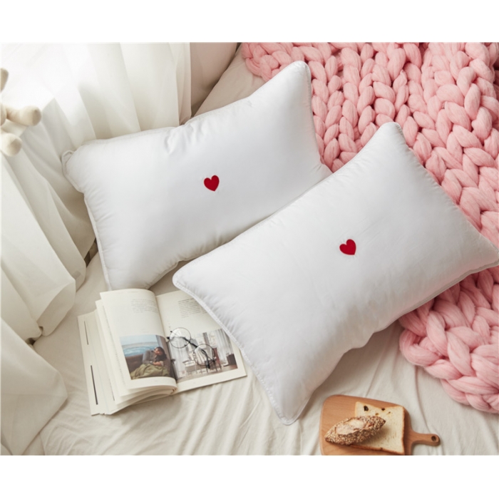 91家纺网 家纺一手货源 找家纺 时年家纺 单边绣花枕芯一只48*74cm 爱心