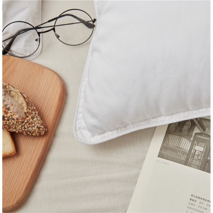 91家纺网 家纺一手货源 找家纺 时年家纺 单边绣花枕芯一只48*74cm 笑脸