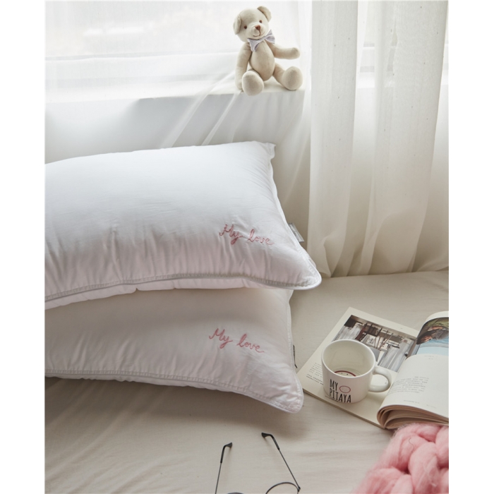 91家纺网 家纺一手货源 找家纺 时年家纺 单边绣花枕芯一只48*74cm 字母