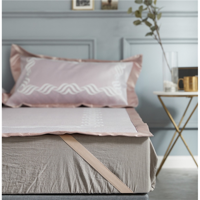 91家纺网 家纺一手货源 找家纺 时年家纺 2018新款冰露丝养生席提花欧式系列 波浪纹-粉