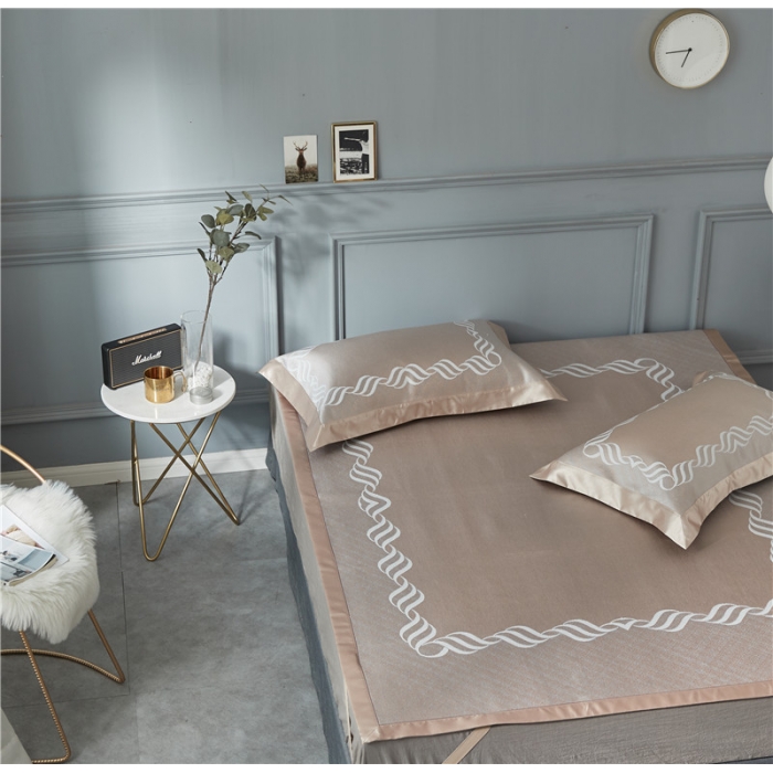 91家纺网 家纺一手货源 找家纺 时年家纺 2018新款冰露丝养生席提花欧式系列 波浪纹-金