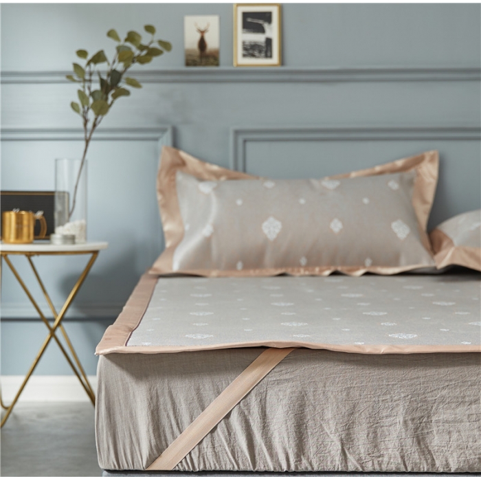 91家纺网 家纺一手货源 找家纺 时年家纺 2018新款冰露丝养生席提花欧式系列 贵族-金