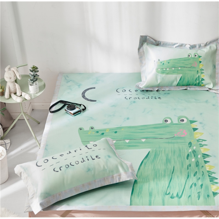 91家纺网 家纺一手货源 找家纺 时年家纺 2018新款冰露丝养生席印花卡通系列 鳄鱼君