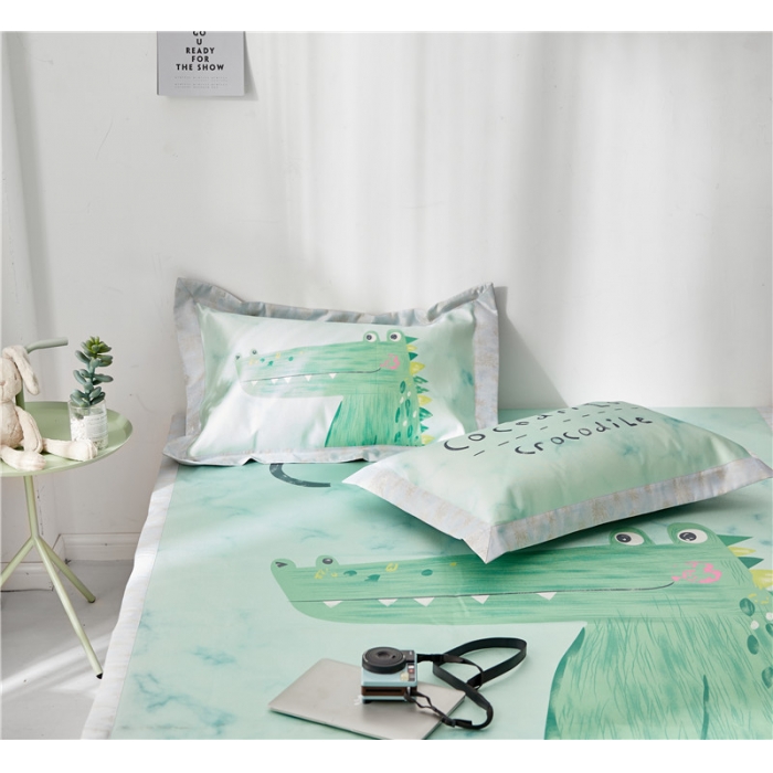 91家纺网 家纺一手货源 找家纺 时年家纺 2018新款冰露丝养生席印花卡通系列 鳄鱼君