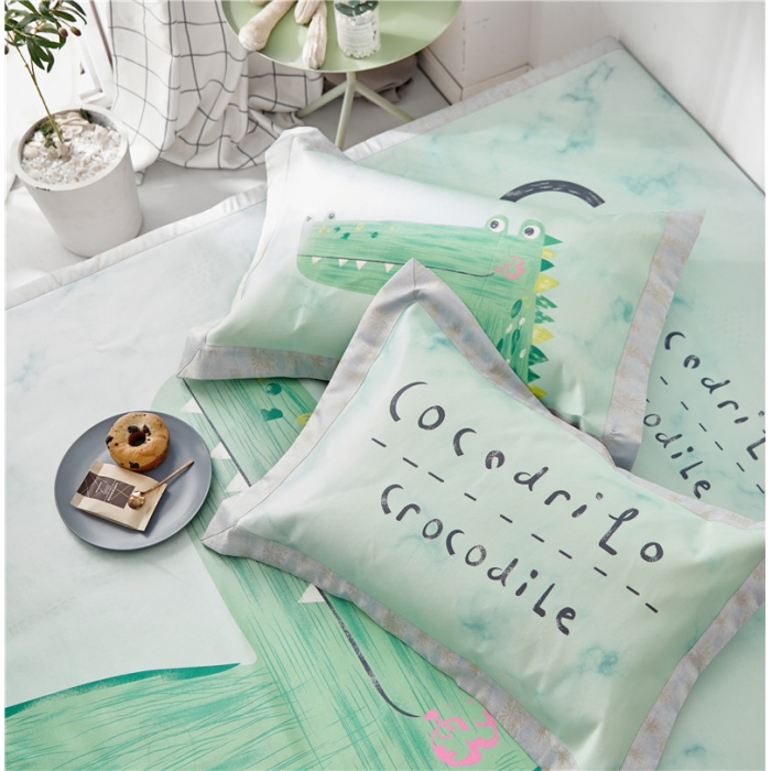 91家纺网 家纺一手货源 找家纺 时年家纺 2018新款冰露丝养生席印花卡通系列 鳄鱼君