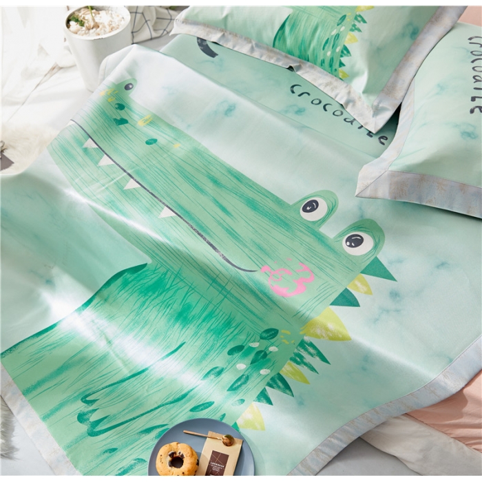 91家纺网 家纺一手货源 找家纺 时年家纺 2018新款冰露丝养生席印花卡通系列 鳄鱼君