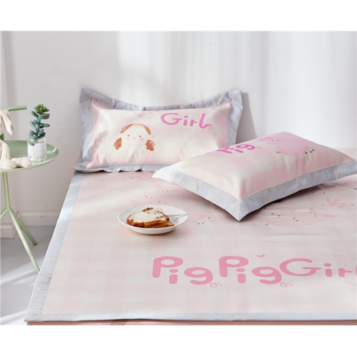 91家纺网 家纺一手货源 找家纺 时年家纺 2018新款冰露丝养生席印花卡通系列 猪猪女孩