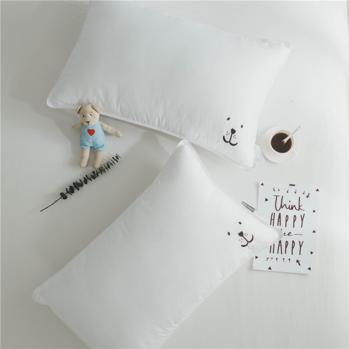 91家纺网 家纺一手货源 找家纺 （总）时年家纺 2018新款80贡缎绣花枕芯48*74cm