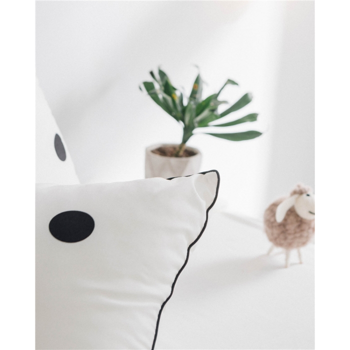 91家纺网 家纺一手货源 找家纺 时年家纺 磨毛波点枕芯48*74cm 波点（黑）