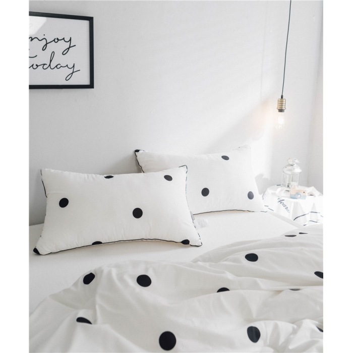 91家纺网 家纺一手货源 找家纺 时年家纺 磨毛波点枕芯48*74cm 波点（黑）