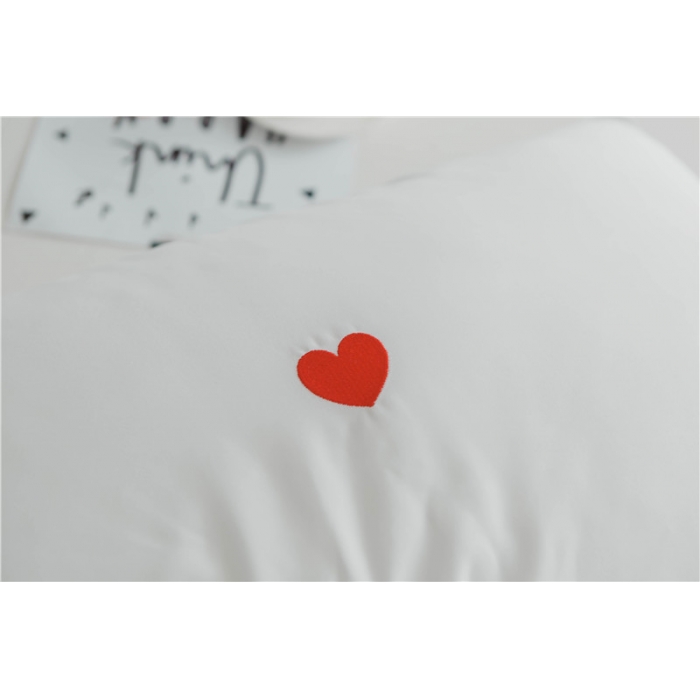 91家纺网 家纺一手货源 找家纺 时年家纺 2018新款80贡缎绣花枕芯48*74cm 爱心