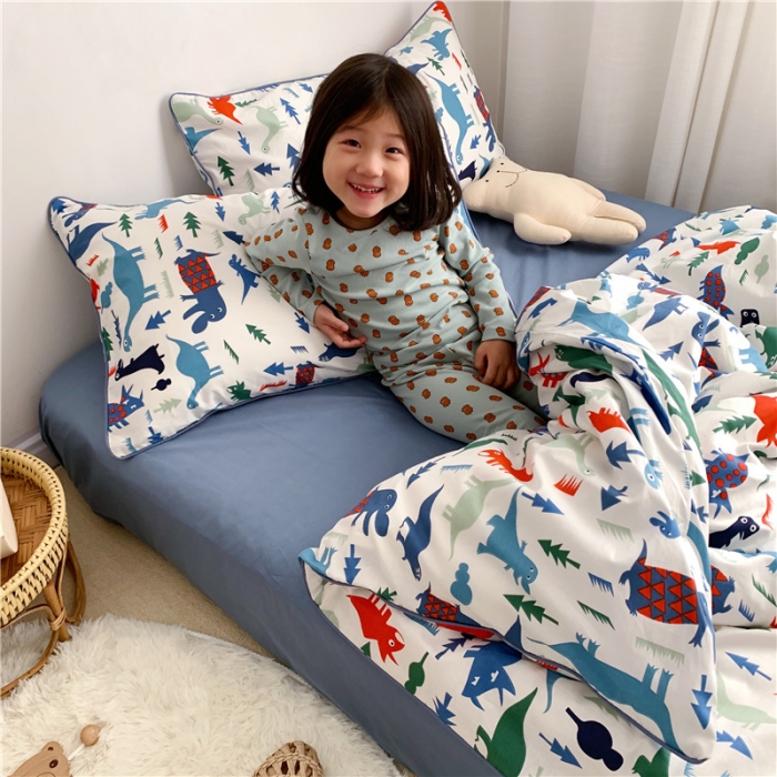 91家纺网 家纺一手货源 找家纺 时年 2021春夏新款嵌绳款全棉四件套 小小恐龙卡通儿童