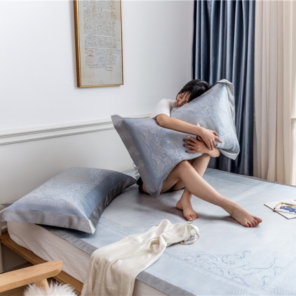 91家纺网 家纺一手货源 找家纺 时年家纺 2019新款凉席冰丝席冰露丝提花款 浪花物语