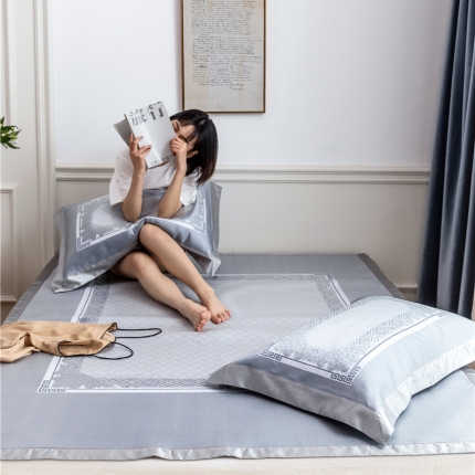 91家纺网 家纺一手货源 找家纺 时年家纺 2019新款凉席冰丝席冰露丝提花款 图腾印象-银