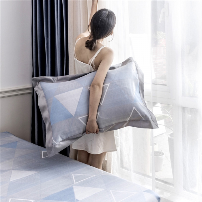 91家纺网 家纺一手货源 找家纺 时年家纺 2019新款凉席冰丝席冰露丝床笠款 渐变三角-蓝