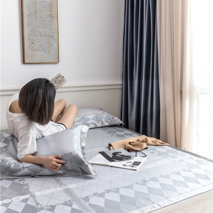 91家纺网 家纺一手货源 找家纺 时年家纺 2019新款凉席冰丝席冰露丝提花款 菱形罗格