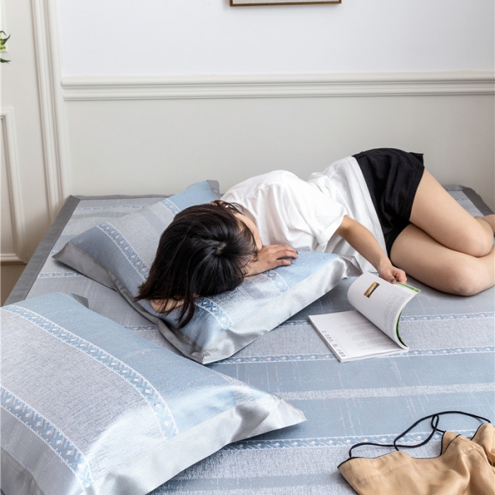 91家纺网 家纺一手货源 找家纺 时年家纺 2019新款凉席冰丝席冰露丝提花款 马赛条纹-蓝