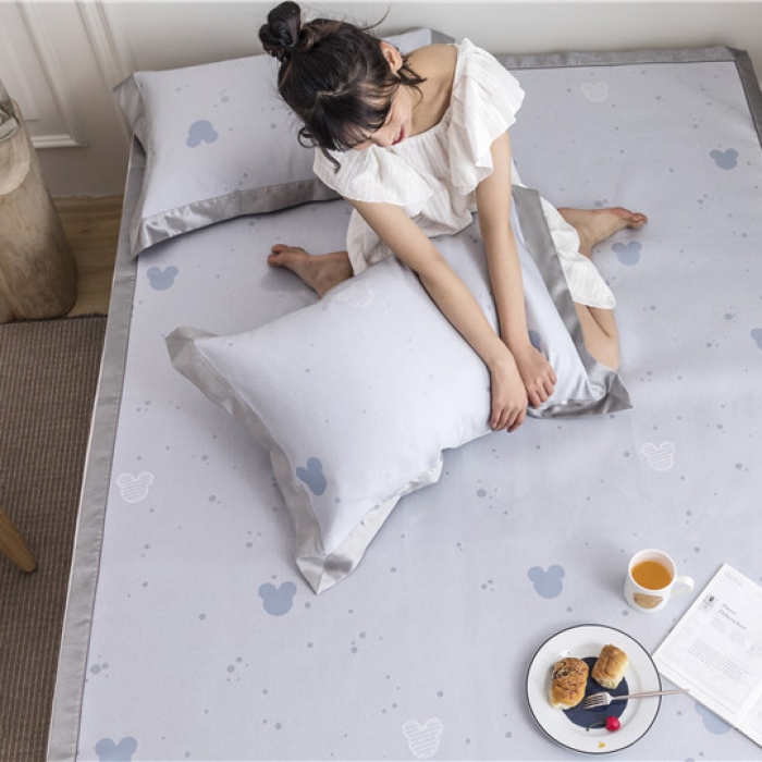 91家纺网 家纺一手货源 找家纺 时年家纺 2019新款凉席冰丝席冰露丝提花款 米奇-蓝