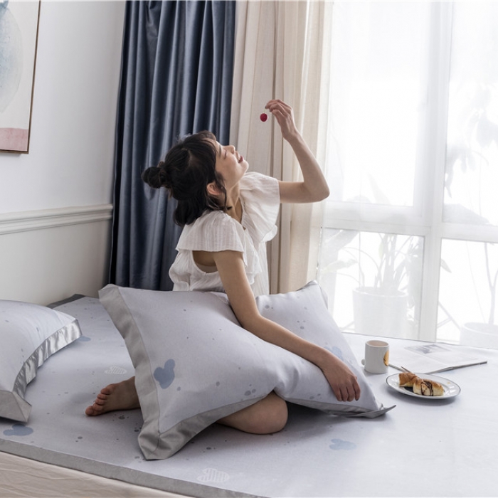 91家纺网 家纺一手货源 找家纺 时年家纺 2019新款凉席冰丝席冰露丝提花款 米奇-蓝