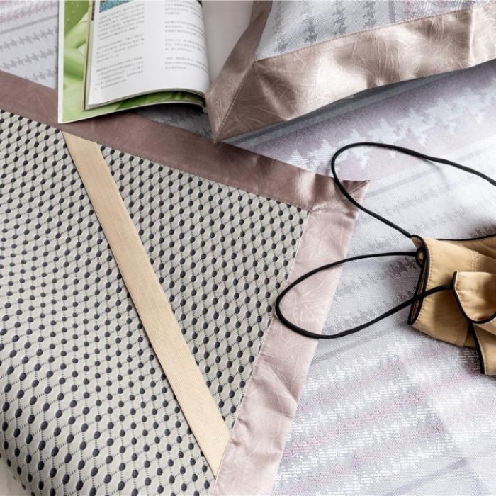 91家纺网 家纺一手货源 找家纺 时年家纺 2019新款凉席冰丝席冰露丝提花款 千鸟格-粉