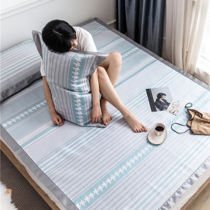 91家纺网 家纺一手货源 找家纺 时年家纺 2019新款凉席冰丝席冰露丝提花款 千鸟格-蓝