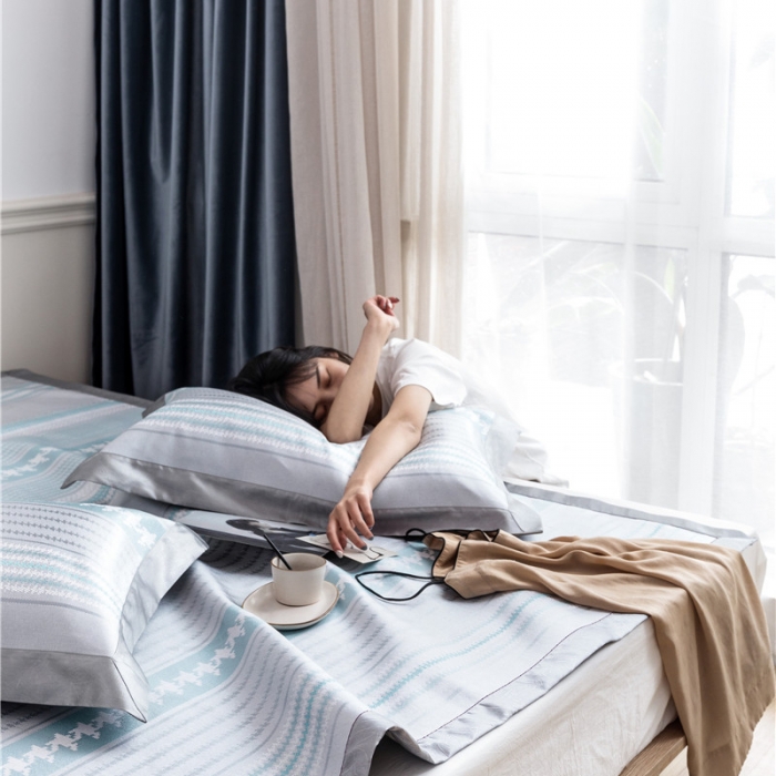 91家纺网 家纺一手货源 找家纺 时年家纺 2019新款凉席冰丝席冰露丝提花款 千鸟格-蓝