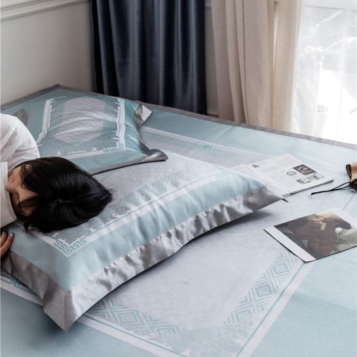 91家纺网 家纺一手货源 找家纺 时年家纺 2019新款凉席冰丝席冰露丝提花款 图腾印象-绿