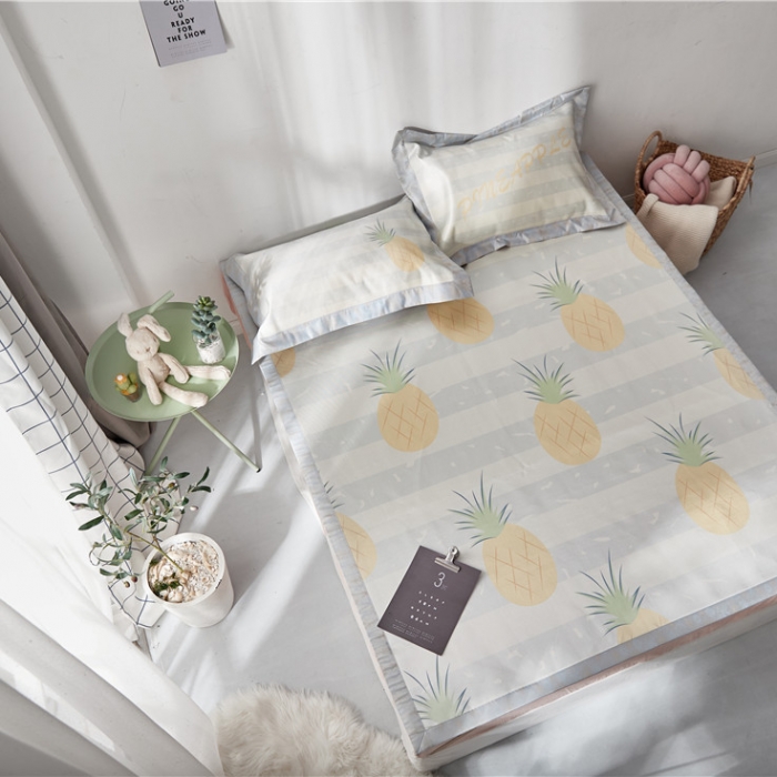 91家纺网 家纺一手货源 找家纺 时年家纺 2019新款凉席冰丝席冰露丝印花款 菠萝夏日（2）