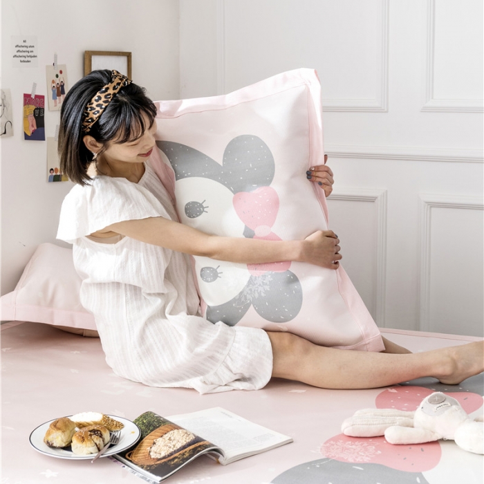 91家纺网 家纺一手货源 找家纺 时年家纺 2019新款凉席冰丝席水洗养生席 Mini女孩