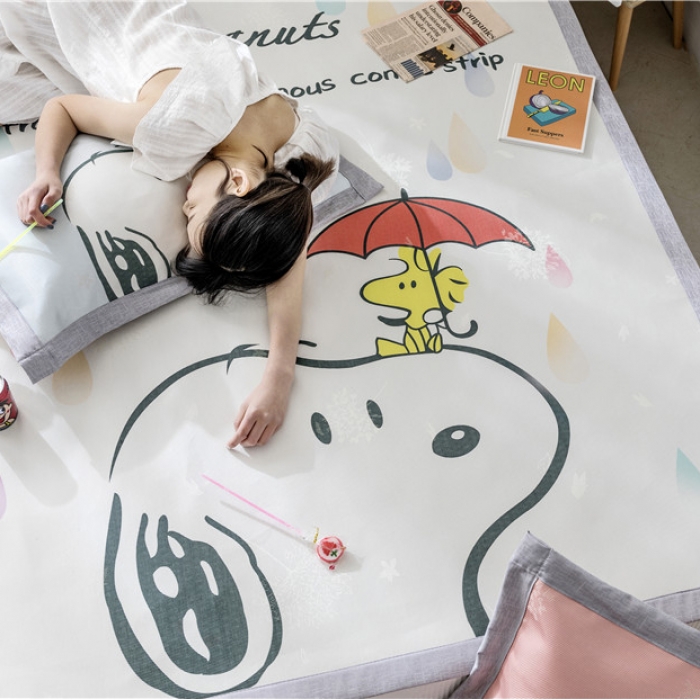 91家纺网 家纺一手货源 找家纺 时年家纺 2019新款凉席冰丝席水洗养生席 彩虹雨