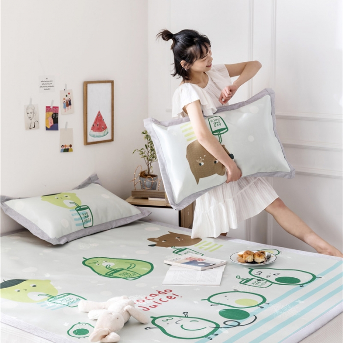 91家纺网 家纺一手货源 找家纺 时年家纺 2019新款凉席冰丝席水洗养生席 牛油果乐