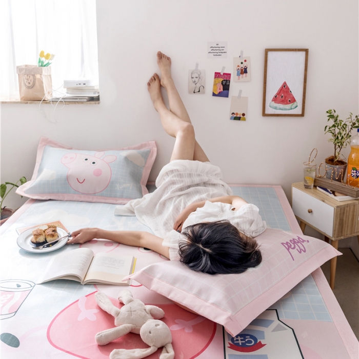 91家纺网 家纺一手货源 找家纺 时年家纺 2019新款凉席冰丝席水洗养生席 佩奇小猪