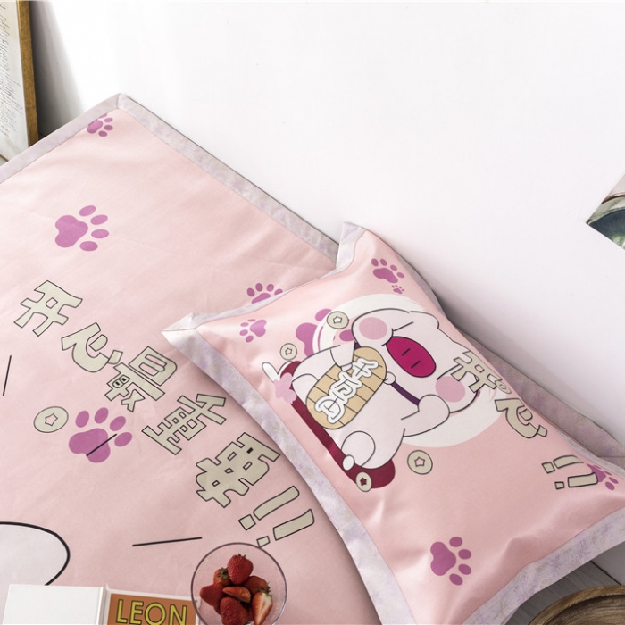 91家纺网 家纺一手货源 找家纺 时年家纺 2019新款凉席冰丝席冰露丝印花款 发财猪猪