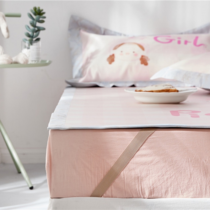 91家纺网 家纺一手货源 找家纺 时年家纺 2019新款凉席冰丝席冰露丝印花款 猪猪女孩（2）