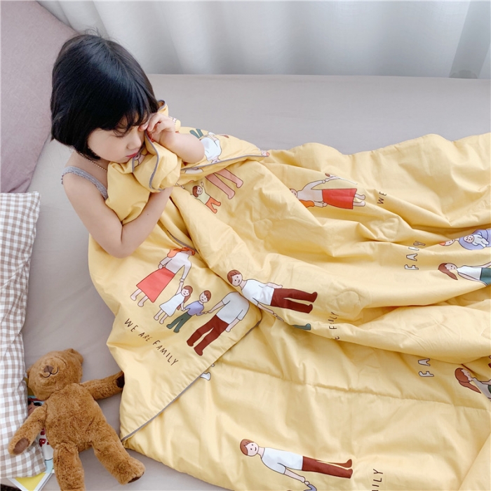 91家纺网 家纺一手货源 找家纺 时年家纺 2019新款全棉羽丝卡通夏被 快乐一家人