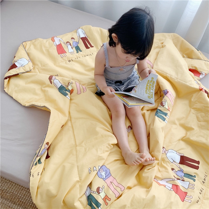 91家纺网 家纺一手货源 找家纺 时年家纺 2019新款全棉羽丝卡通夏被 快乐一家人