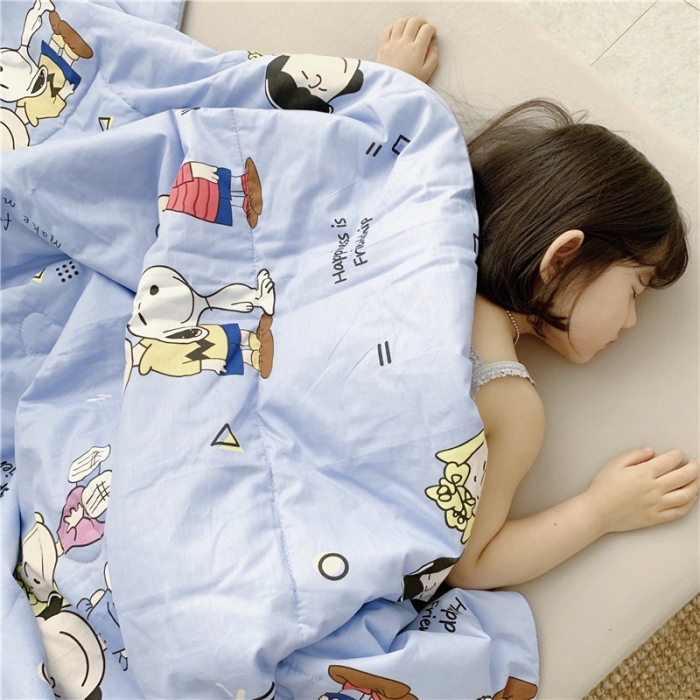 91家纺网 家纺一手货源 找家纺 时年家纺 2019新款全棉羽丝卡通夏被 小伙伴