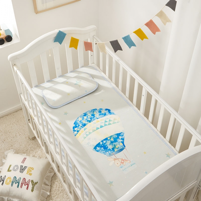 91家纺网 家纺一手货源 找家纺 时年 冰露丝婴童席60*120+枕套(送荞麦枕头)棚拍热气球