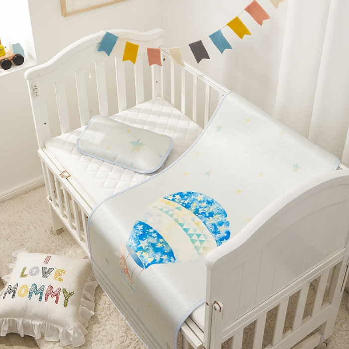 91家纺网 家纺一手货源 找家纺 时年 冰露丝婴童席60*120+枕套(送荞麦枕头)棚拍热气球