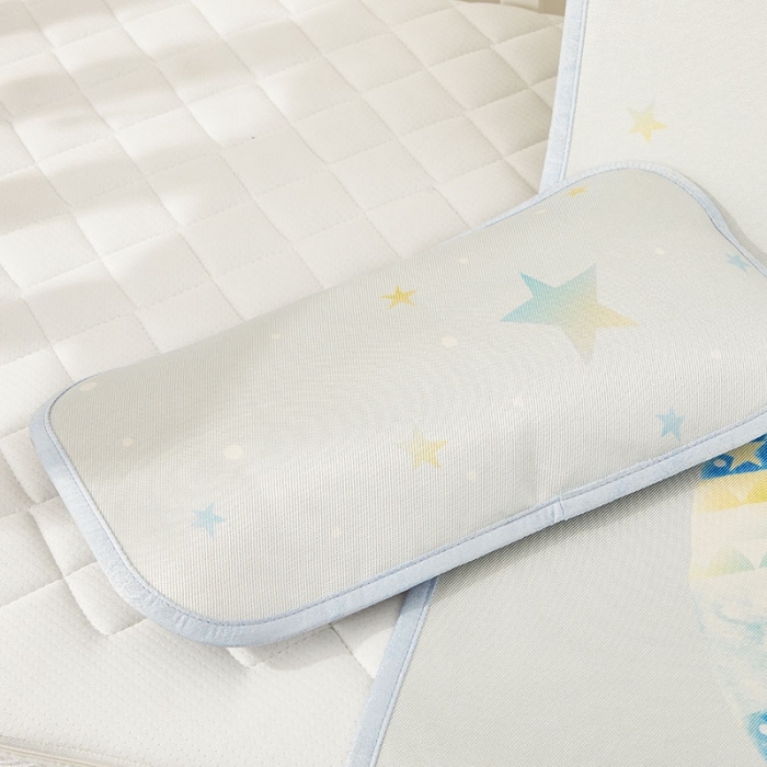 91家纺网 家纺一手货源 找家纺 时年 冰露丝婴童席60*120+枕套(送荞麦枕头)棚拍热气球