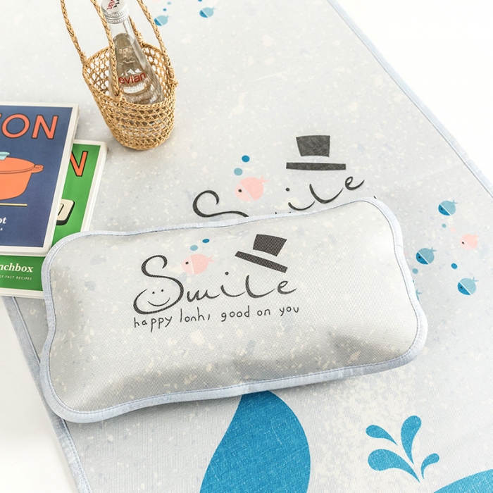 91家纺网 家纺一手货源 找家纺 时年 冰露丝婴童席60*120+枕套（送荞麦枕头）棚拍小鲸鱼