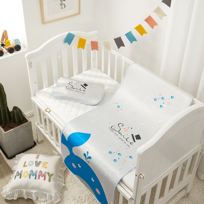 91家纺网 家纺一手货源 找家纺 时年 冰露丝婴童席60*120+枕套（送荞麦枕头）棚拍小鲸鱼