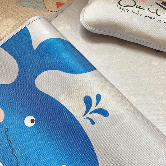 91家纺网 家纺一手货源 找家纺 时年 冰露丝婴童席60*120+枕套（送荞麦枕头）实拍小鲸鱼