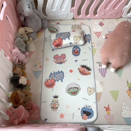 时年冰露丝婴童席60*120+枕套（送荞麦枕头）实拍芝麻宝贝