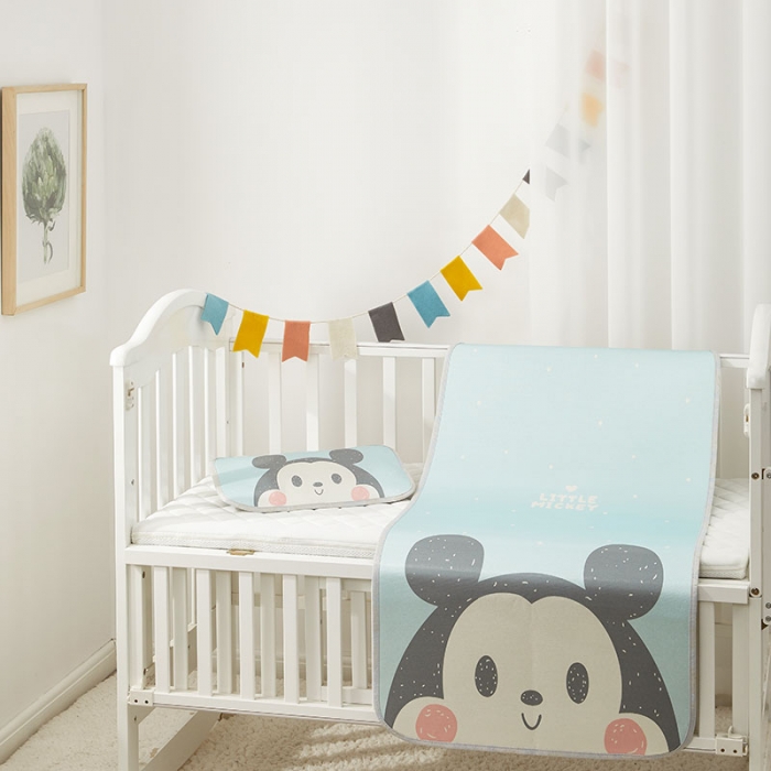 91家纺网 家纺一手货源 找家纺 （总）时年 冰露丝婴童席60*120+枕套（送荞麦枕头）棚拍